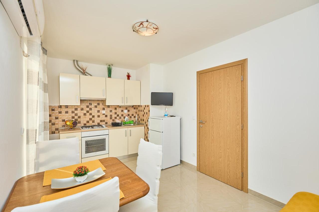 Apartments Baro Maranovići Eksteriør billede