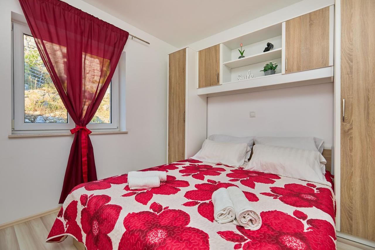Apartments Baro Maranovići Eksteriør billede